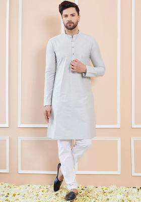 Off White Solid Cotton Kurta Set For Men