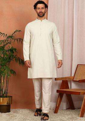 Off White Solid Cotton Kurta Set For Men