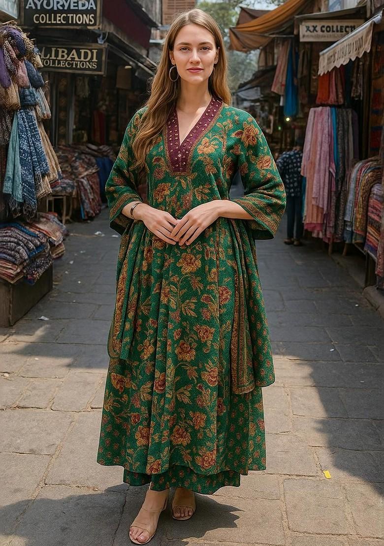 Green Embroidered Poly Blended Kurta Sets - Indya