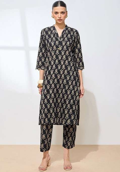 Black Embroidered Poly Blended Kurta Sets