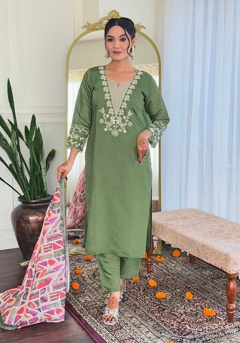 Green Embroidered Poly Blended Kurta Sets