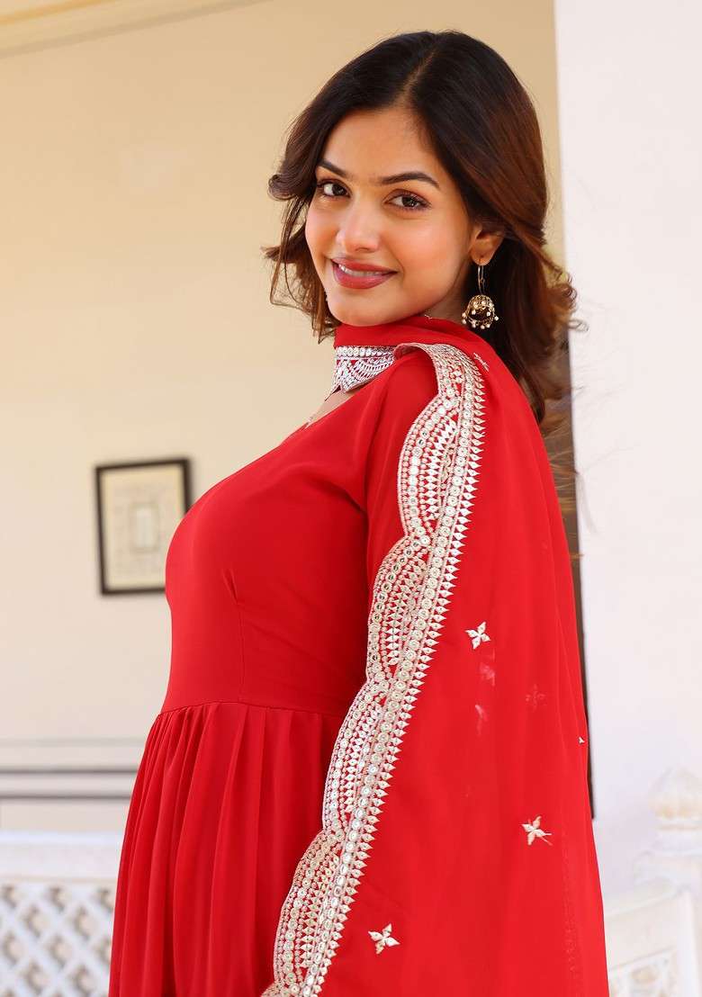Red Embroidered Poly Blended Kurta Sets - Indya