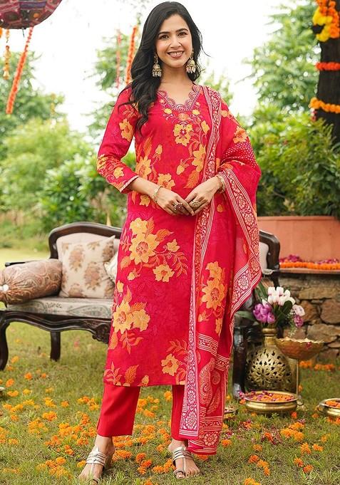 Red Embroidered Poly Blended Kurta Sets