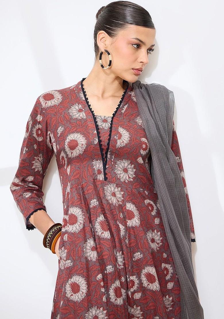 Red Embroidered Poly Blended Kurta Sets