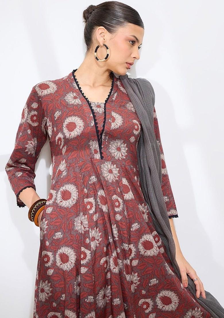 Red Embroidered Poly Blended Kurta Sets