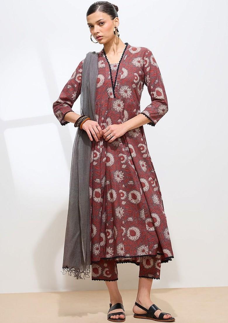 Red Embroidered Poly Blended Kurta Sets