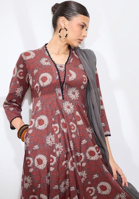 Red Embroidered Poly Blended Kurta Sets