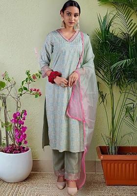 Green Embroidered Poly Blended Kurta Sets