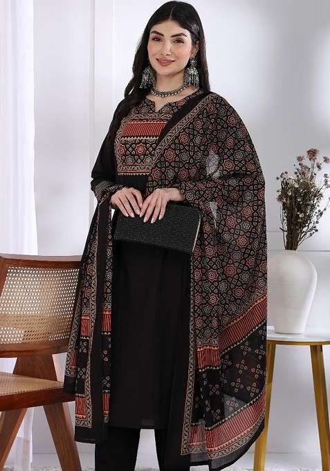 Black Embroidered Poly Blended Kurta Sets
