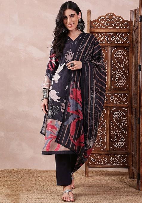 Black Embroidered Poly Blended Kurta Sets