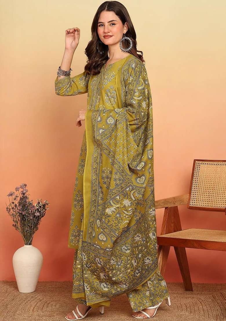 Green Embroidered Poly Blended Kurta Sets - Indya