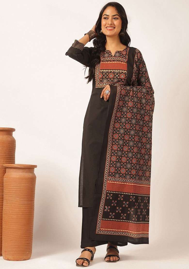 Black Embroidered Poly Blended Kurta Sets - Indya