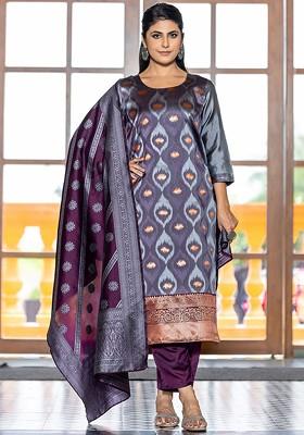 Lavender Embroidered Poly Blended Kurta Sets