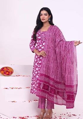 Pink Embroidered Poly Blended Kurta Sets