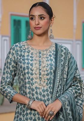 Green Embroidered Poly Blended Kurta Sets