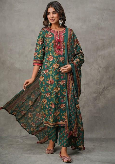 Green Embroidered Poly Blended Kurta Sets