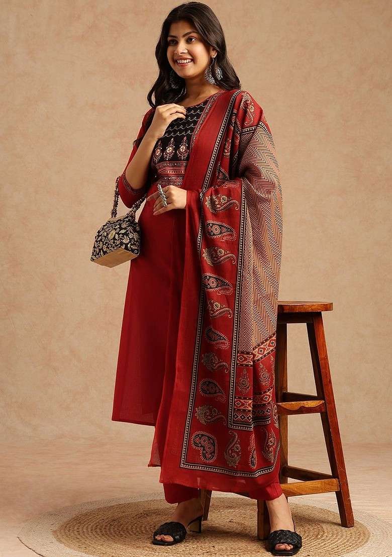 Red Embroidered Poly Blended Kurta Sets - Indya