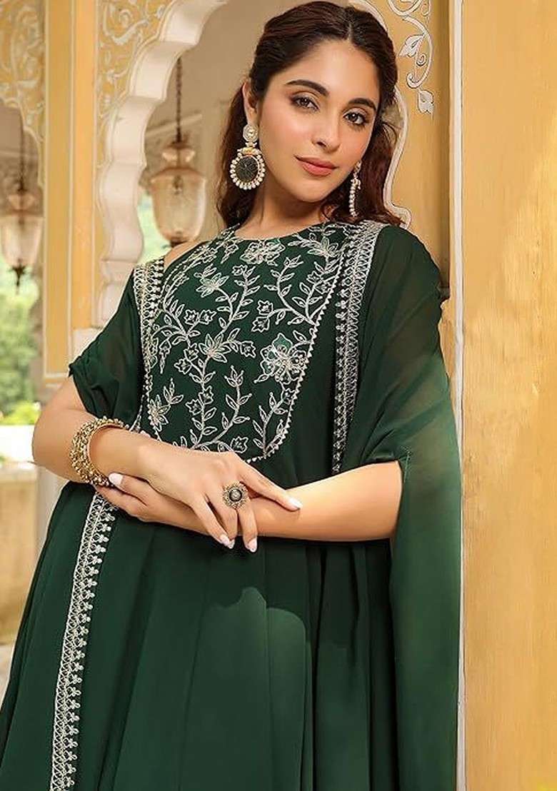 Green Embroidered Poly Blended Kurta Sets - Indya
