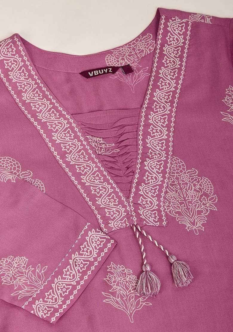 Pink Embroidered Poly Blended Kurta Sets - Indya