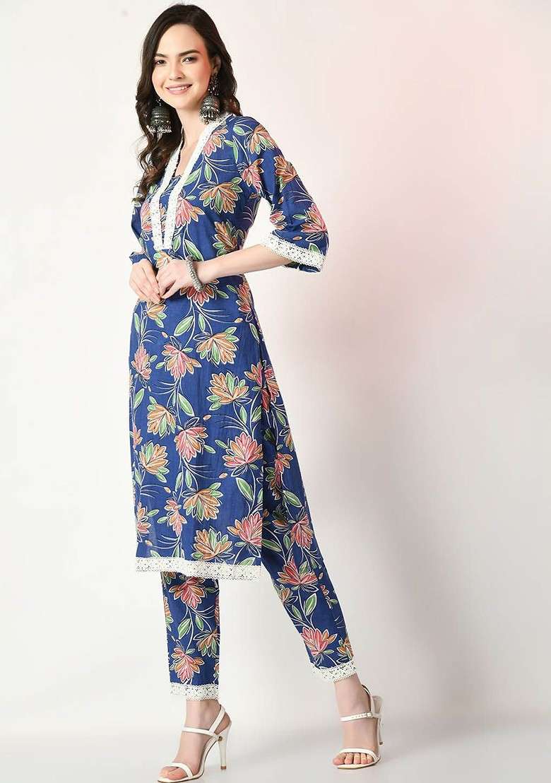 Green Embroidered Poly Blended Kurta Sets - Indya