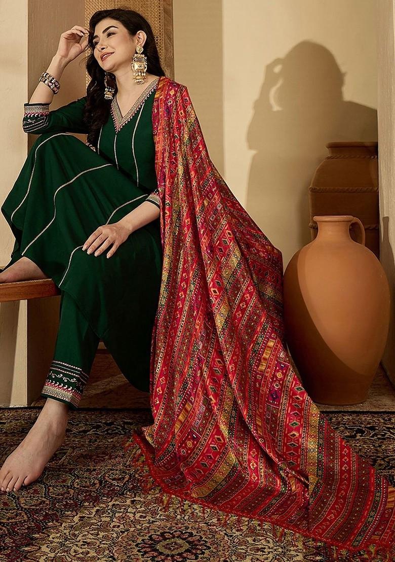 Green Thread Work Blended Kurta Set - Indya