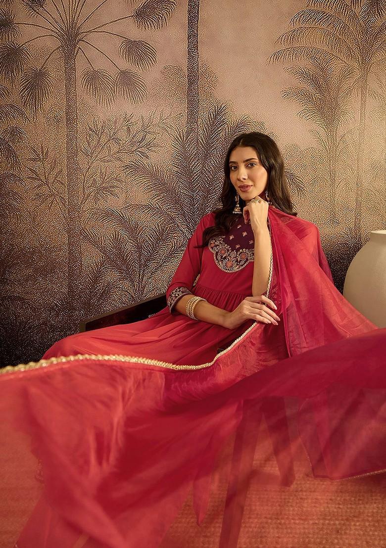 Red Embroidered Blended Kurta Set - Indya