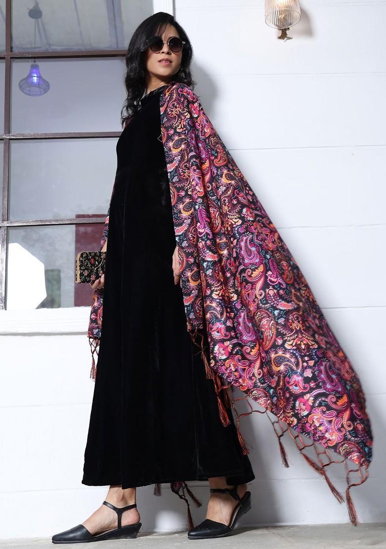 Black Solid Blended Kurta Set - Indya