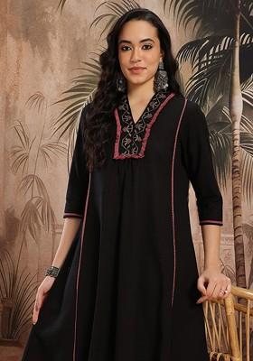 Black Yoke Design Blended Kurta Set