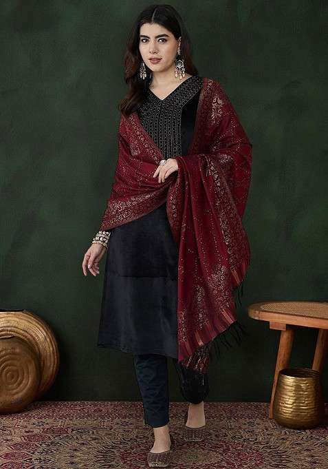Black Yoke Design Blended Kurta Set