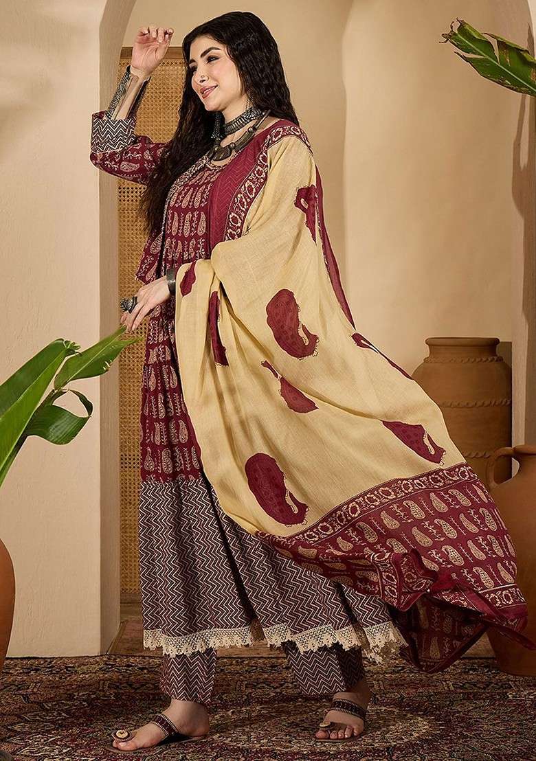 Maroon Printed Blended Kurta Set - Indya