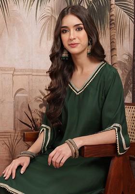 Green Solid Blended Kurta Set