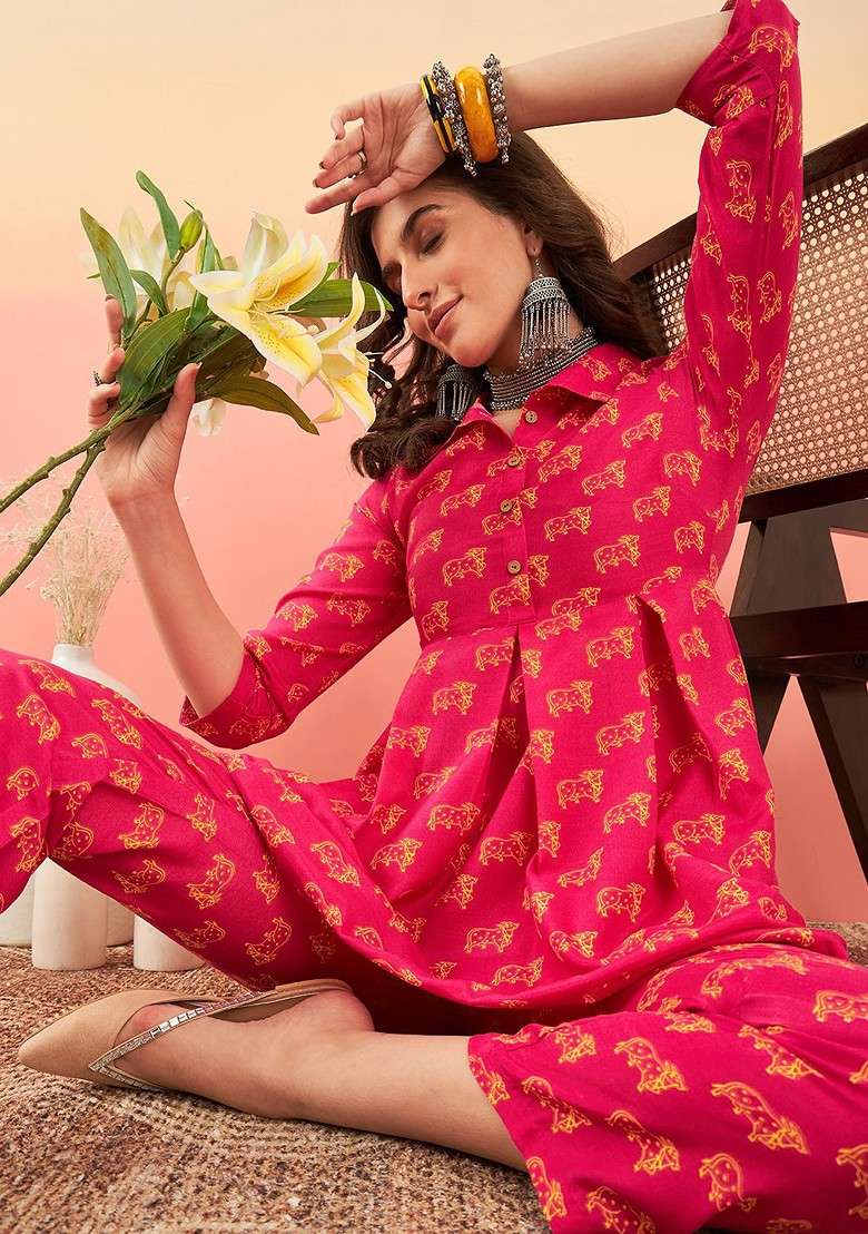 Red Printed Blended Kurta Set - Indya