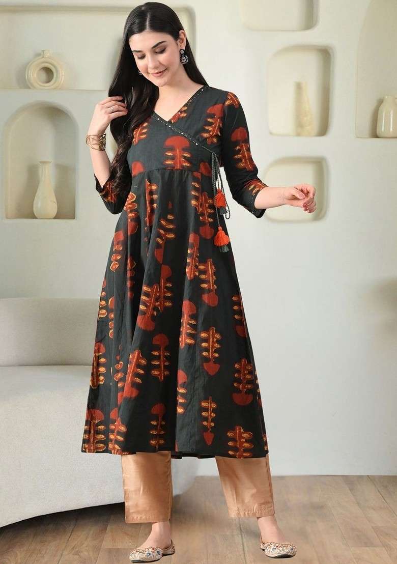 Green Printed Blended Kurta Set - Indya