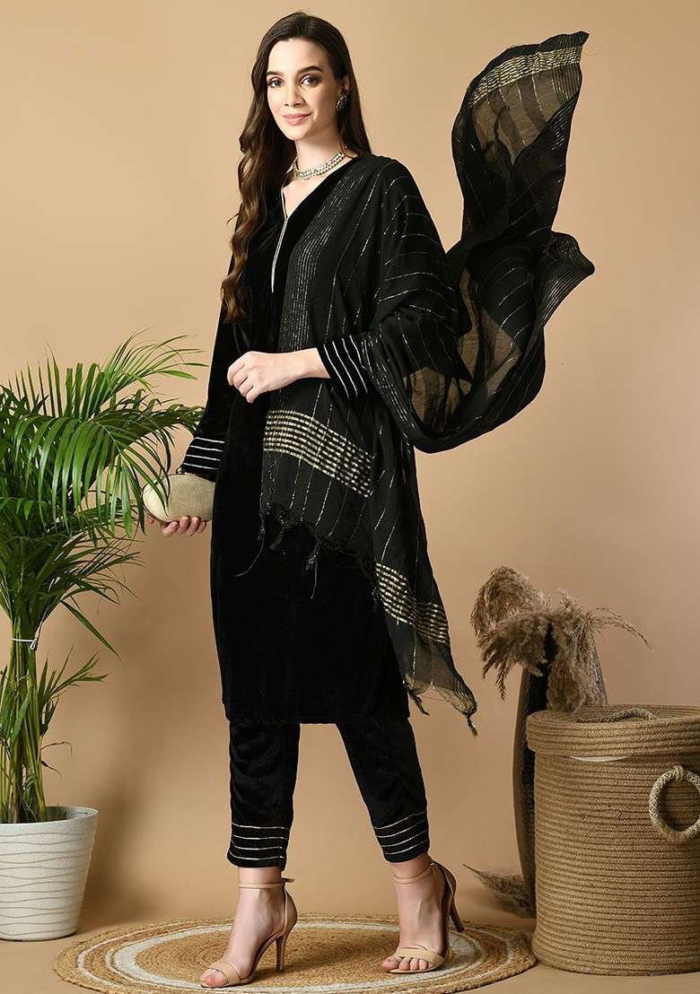 Black Solid Blended Kurta Set - Indya