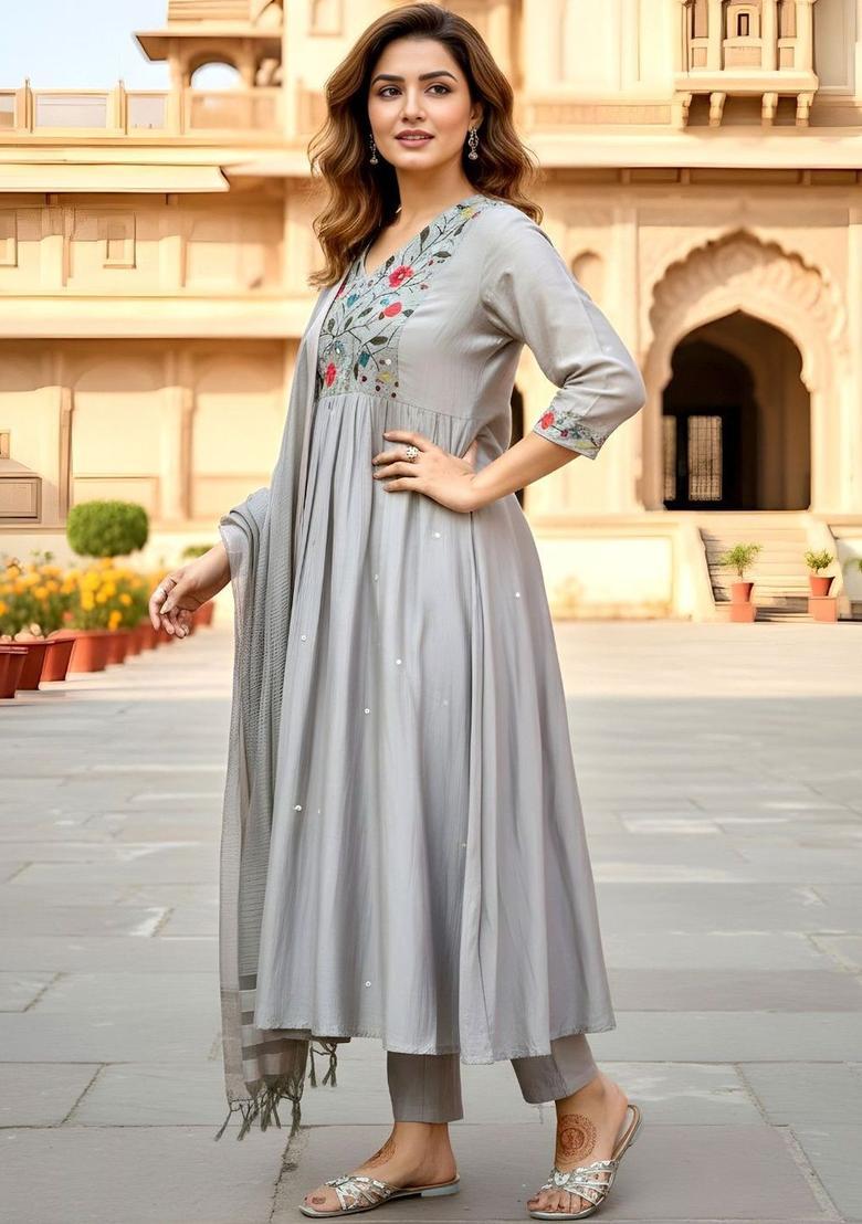 Grey Embroidered Chinon Kurta Set - Indya