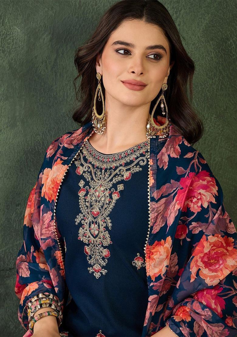 Blue Embroidered Viscose Kurta Set - Indya