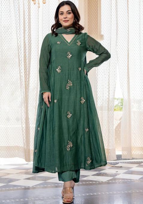 Green Embroidered Cotton Kurta Set — view on Indya
