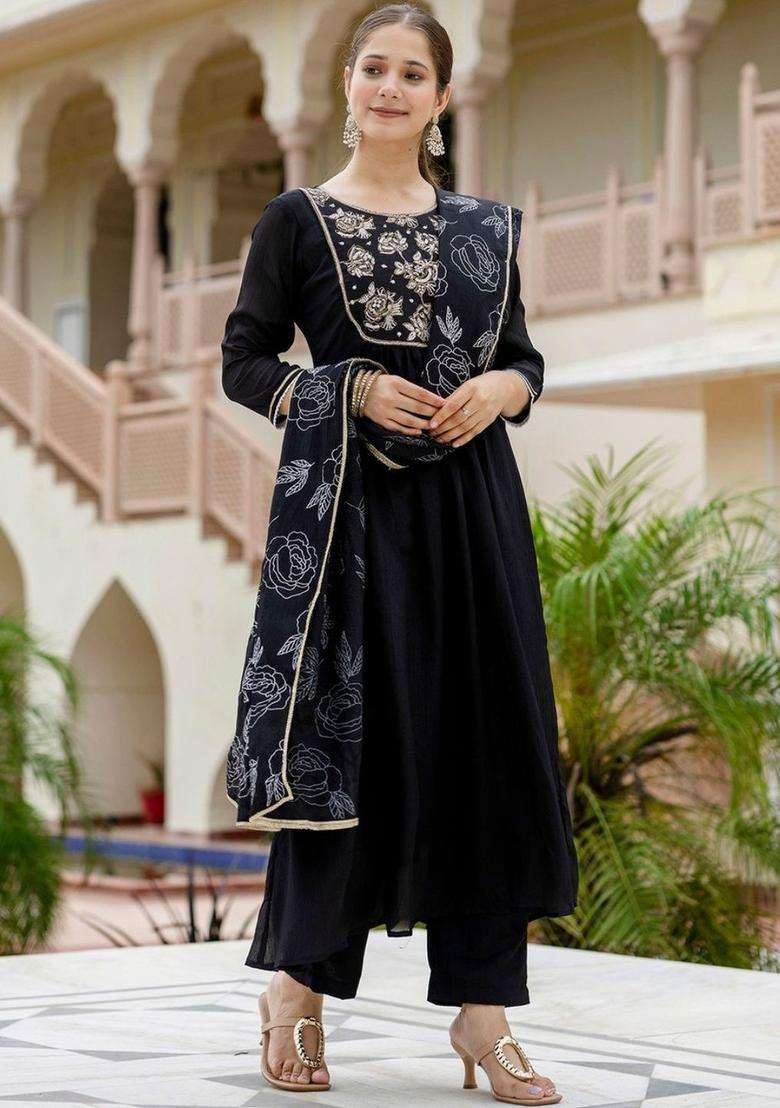 Black Embroidered Chinon Kurta Set - Indya