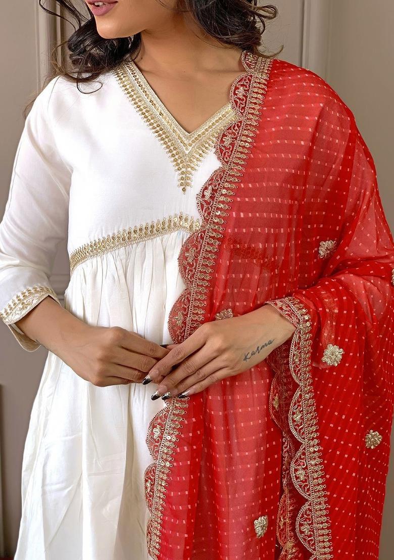 White Yoke Design Silk Kurta Set - Indya