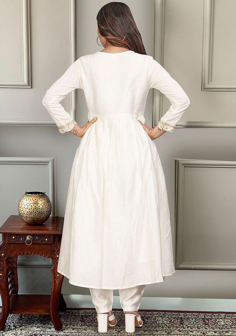 White Yoke Design Silk Kurta Set - Indya