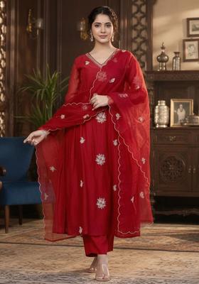 Red Embroidered Viscose Kurta Set