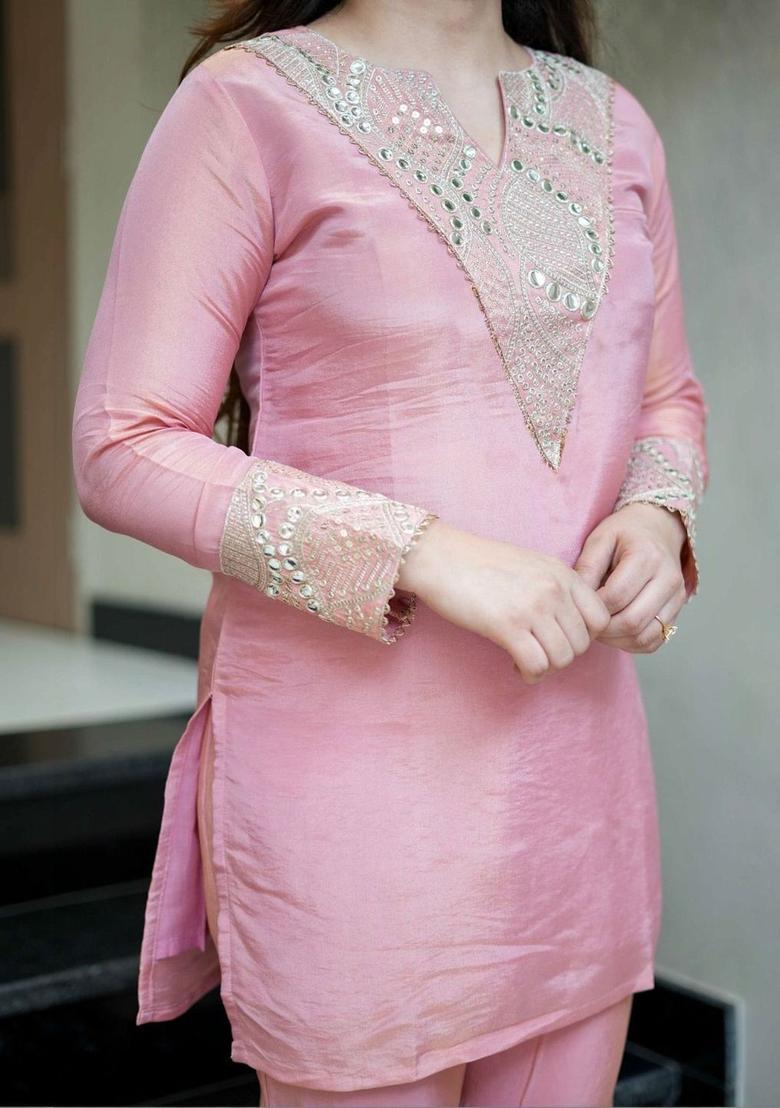 Pink Solid Satin Kurta Set - Indya