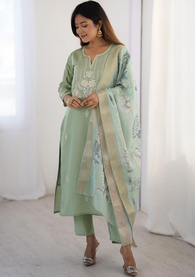 Green Embroidered Polyester Kurta Set - Indya