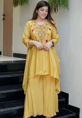 Yellow Embroidered Crepe Kurta Set