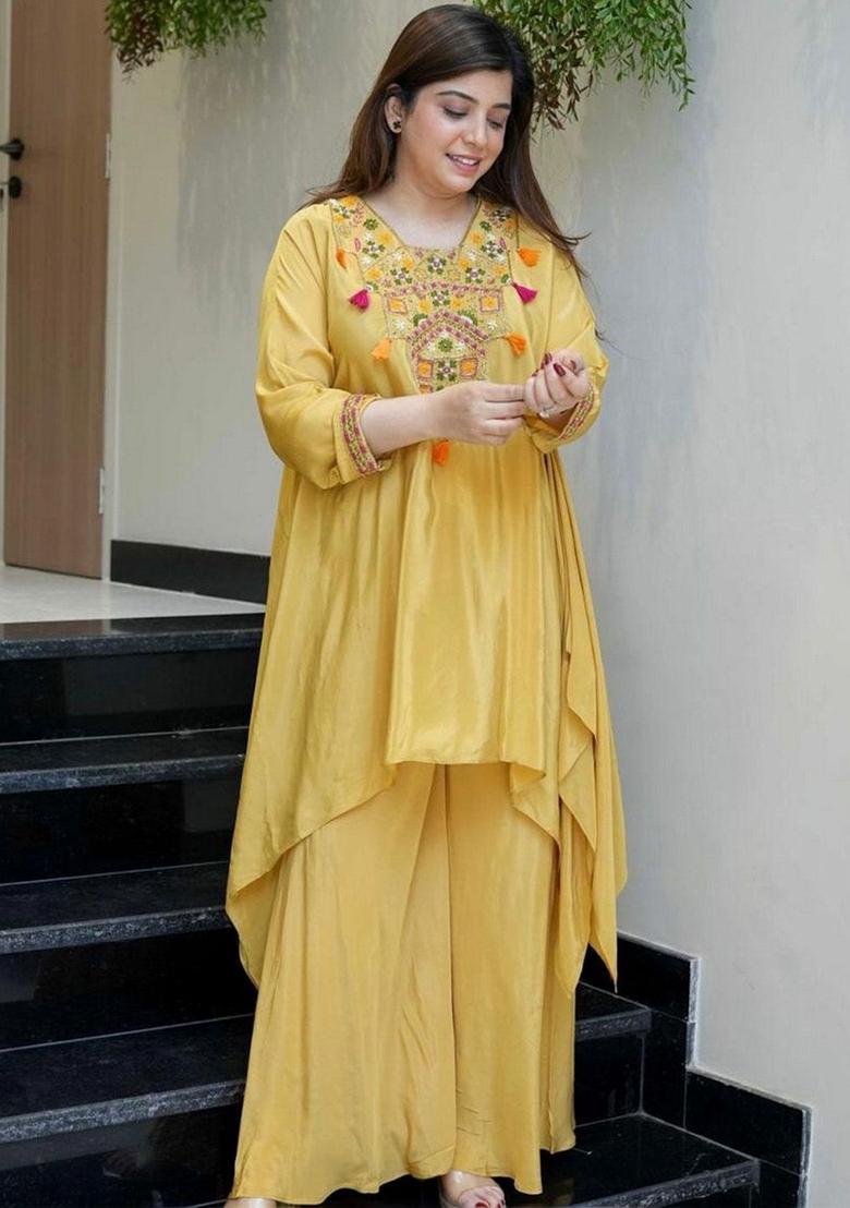Yellow Embroidered Crepe Kurta Set - Indya