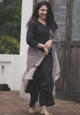 Black Solid Viscose Kurta Set