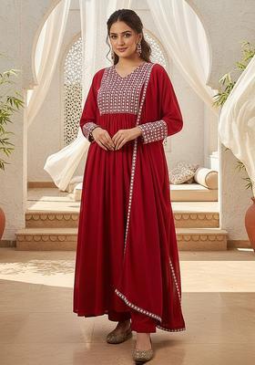 Red Embroidered Georgette Kurta Set