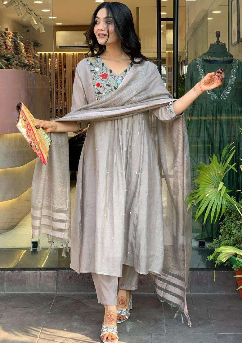 Grey Embroidered Chinon Kurta Set - Indya