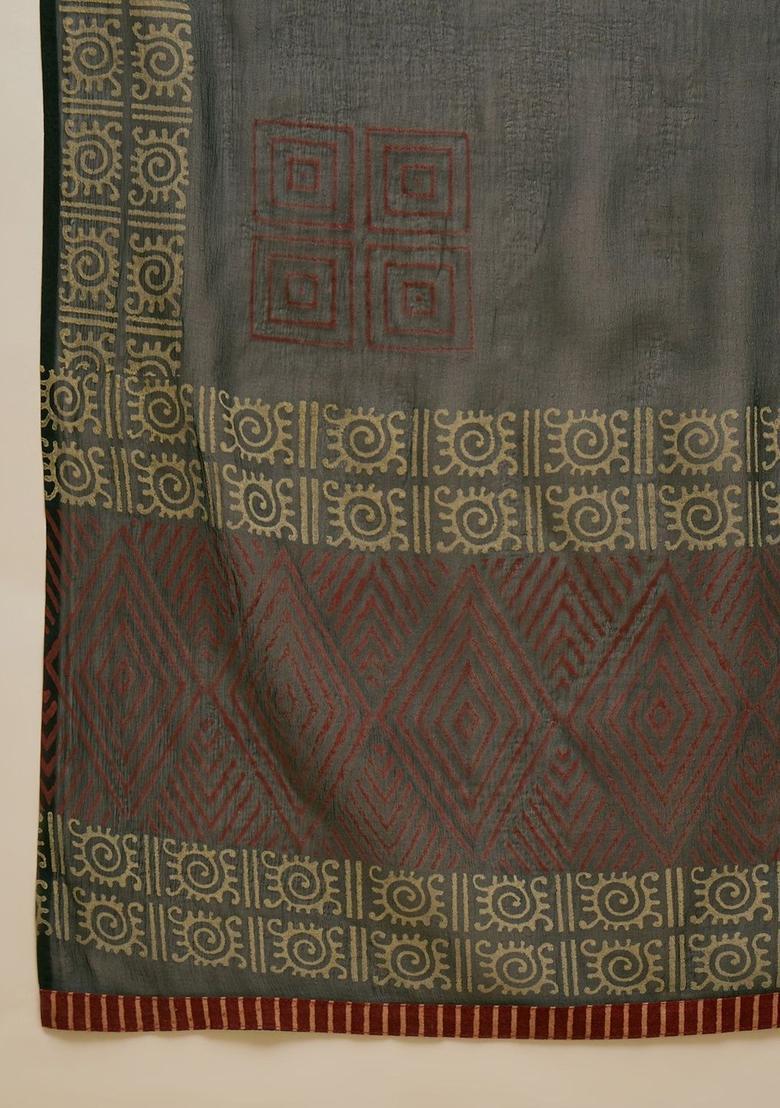 Black Solid Viscose Kurta Set - Indya