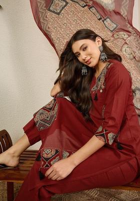 Maroon Solid Cotton Kurta Set